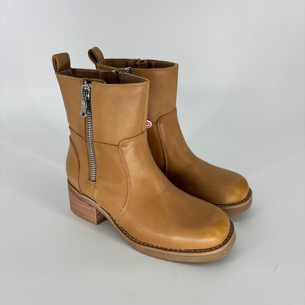 New Blondo Carmine Waterproof Boot Tan Peanut Leather Women Size 6.5 Block Heel